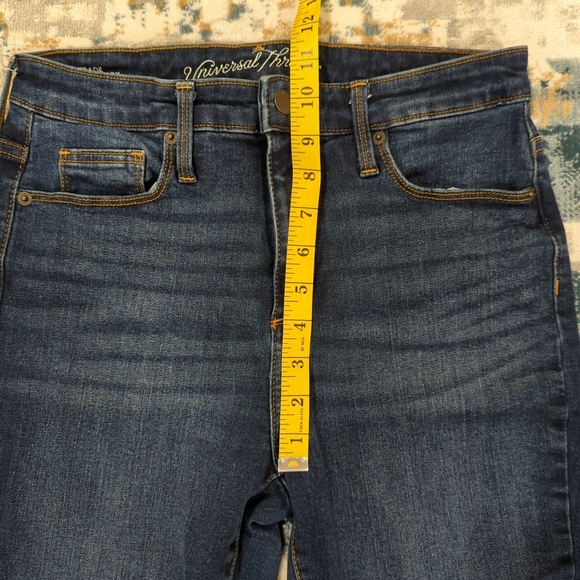 Universal Threads Blue Skinny Jeans - Women's Size 8 Classic Basic Denim Casual - Picture 13 of 14